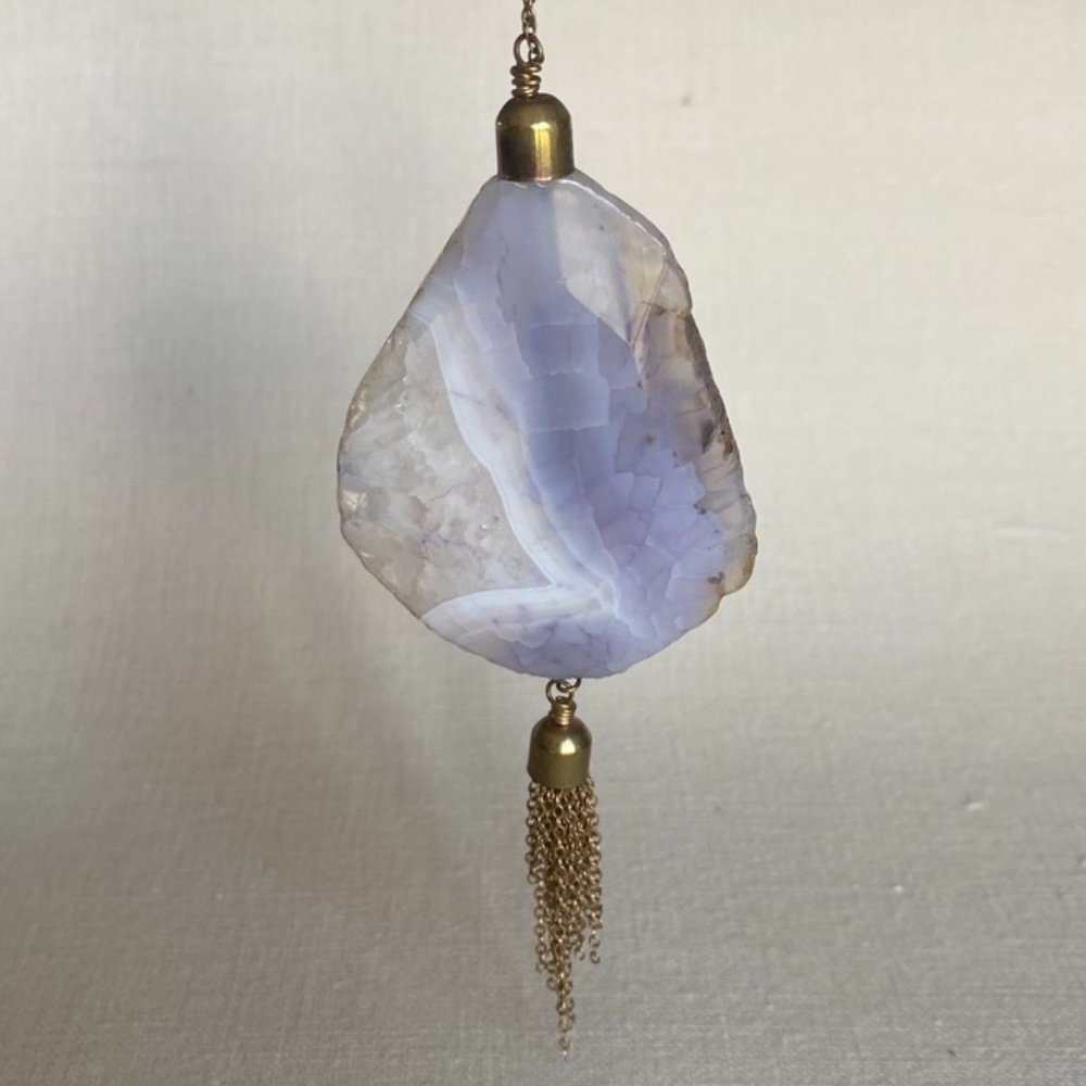 Bourbon & Bowties Agate Stone Dangle Necklace